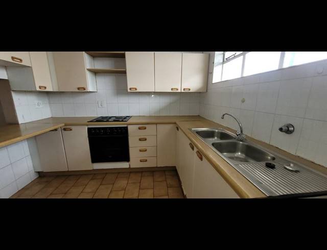 2 BEDROOM APARTMENT FOR SALE IN VERWOERDPARK